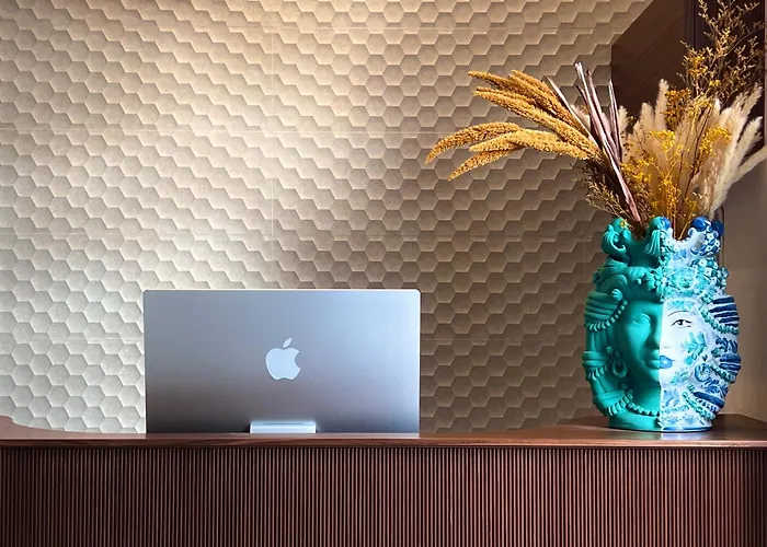 Di Nera Boutique 4* Palermo